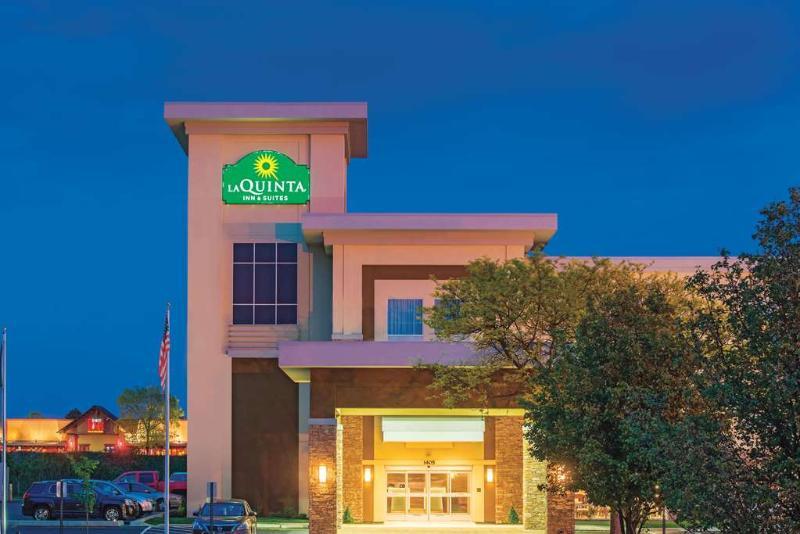 La Quinta By Wyndham York Hotel Exterior photo